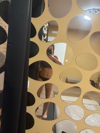 Vivien, masáže Nemesis